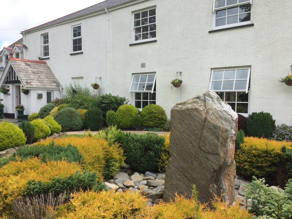 Beggars Reach Hotel Pembroke Dock Exterior foto