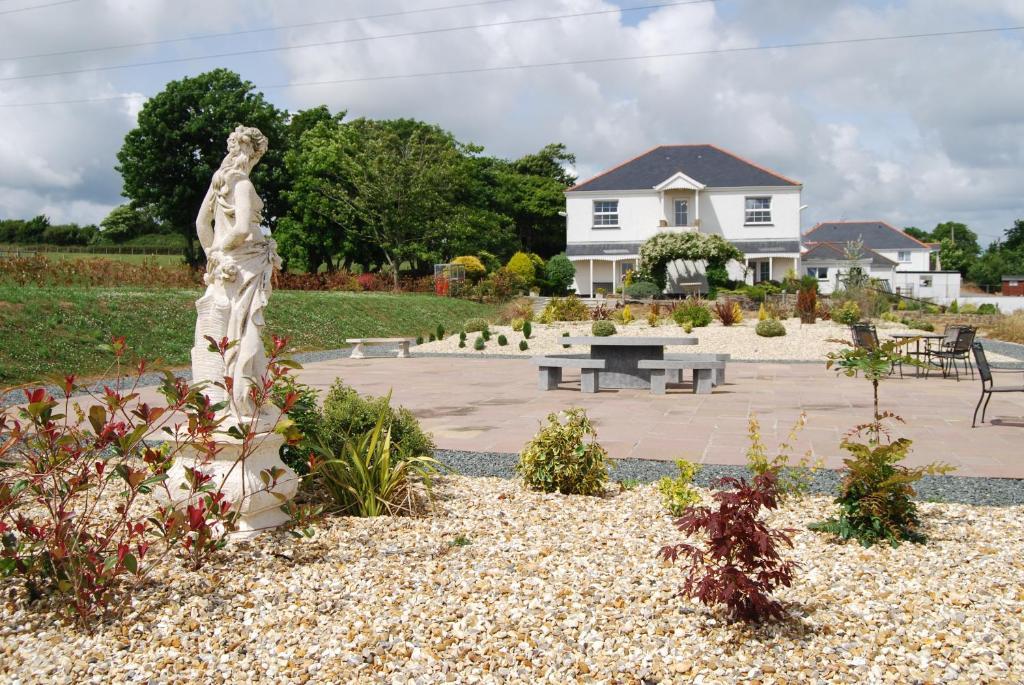 Beggars Reach Hotel Pembroke Dock Exterior foto
