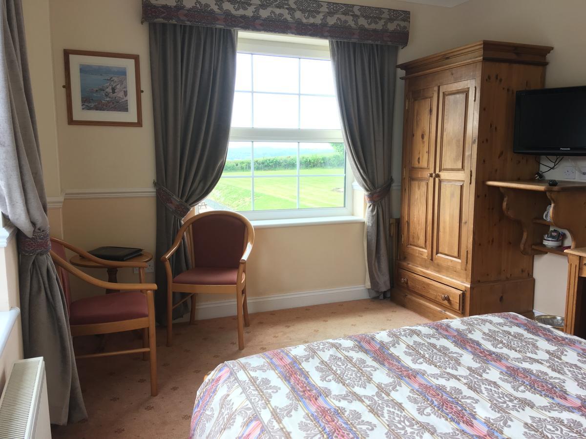Beggars Reach Hotel Pembroke Dock Exterior foto