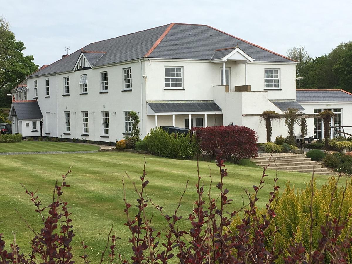 Beggars Reach Hotel Pembroke Dock Exterior foto