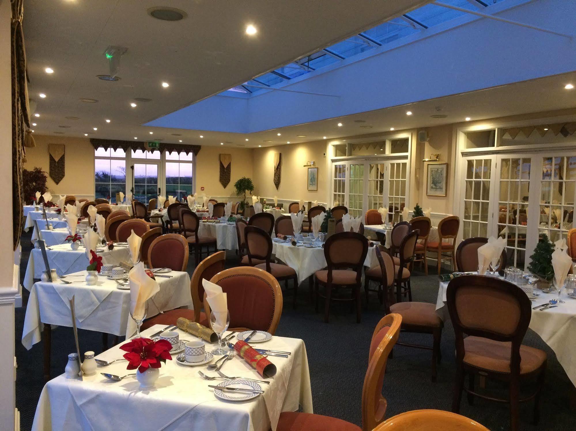 Beggars Reach Hotel Pembroke Dock Exterior foto